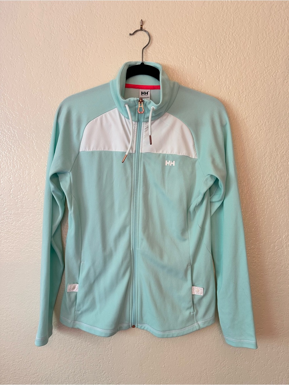 Helly Hansen Women's Light Blue Vali Jacket Athletic Athleisure Outdoorsy